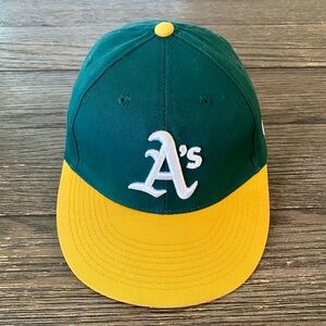 Oakland A’s Youth Hat Adjustable Green Gold Yellow Baseball Cap Team MLB EUC